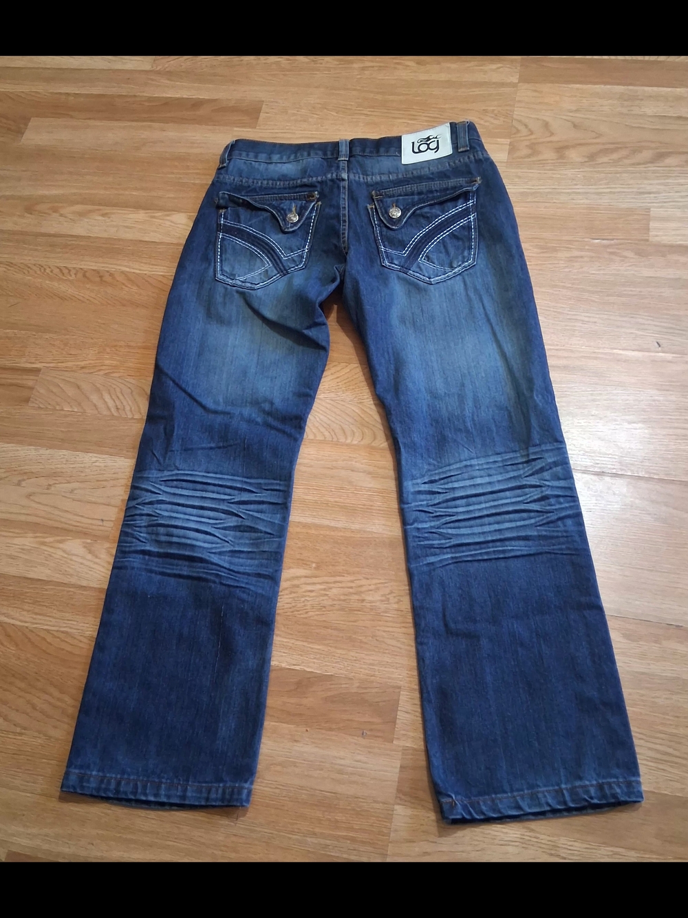 Log Jeanss Performance Bootcut Jeans in Indigo Blue